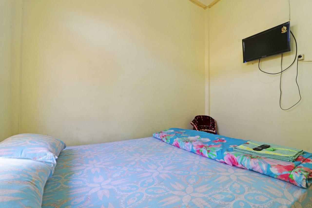 Wisma Yuli Syariah Hotel Medan Eksteriør billede